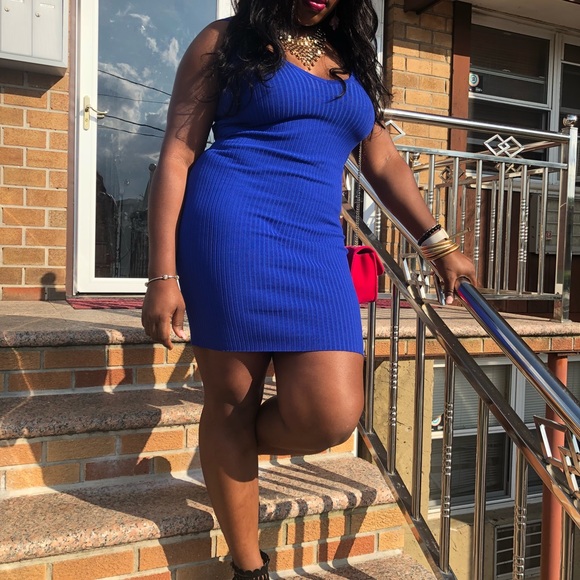 Dress - Picture 2 of 3